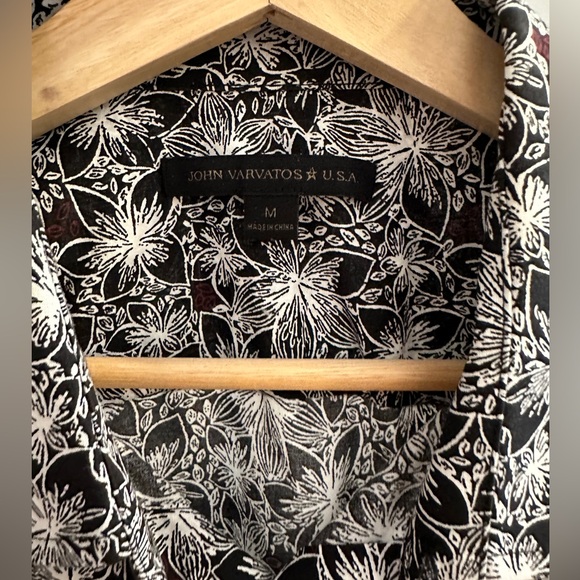 John Varvatos men’s medium button down shirt - Picture 3 of 3